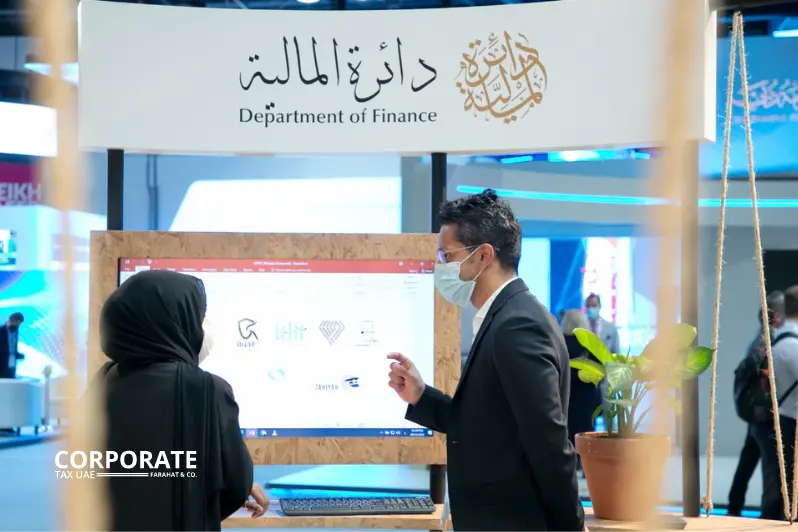 تقديم الإقرارات الضريبية لدائرة المالية في حكومة دبي