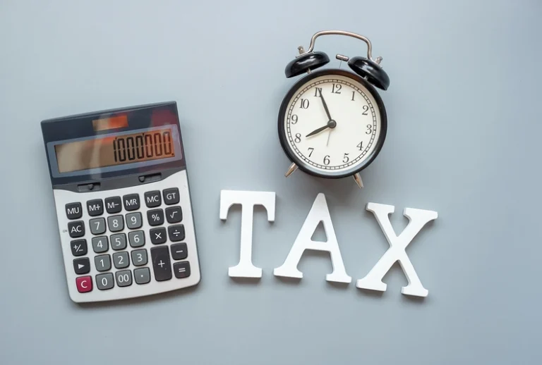 How VAT and Corporate Tax Impact Foreign Investment in the UAE